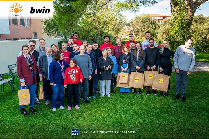 Γιορτινή επίσκεψη αγάπης: Ολυμπιακός και bwin στο Κέντρο Ειδικών Ατόμων η «Χαρά»