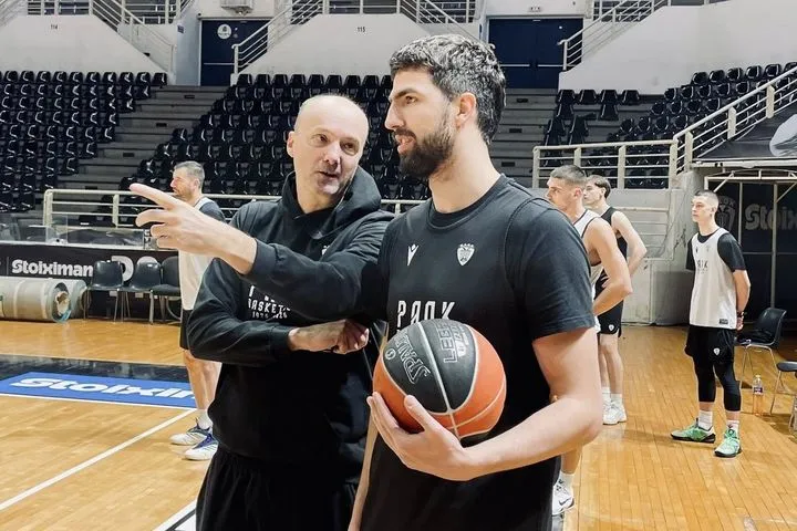 ΠΑΟΚ: Ο Χουγκάζ στην τελευταία προπόνηση των ασπρόμαυρων για το 2025