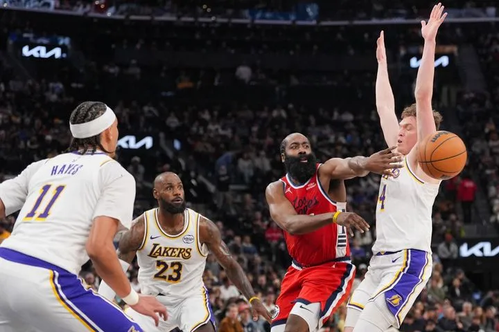 Κλίπερς – Λέικερς 103-88: Νίκη ανακούφισης για τους Κλίπερς μετά από πέντε ήττες