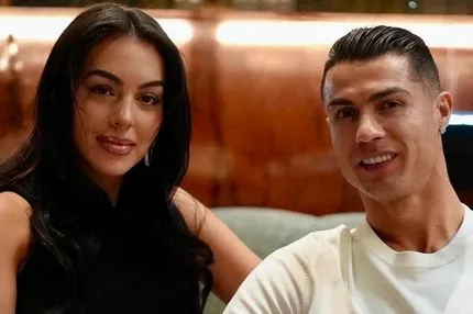 Ο Κριστιάνο Ρονάλντο αγόρασε δύο υπερπολυτελείς κατοικίες σε ιδιωτικό νησί της Ερυθράς Θάλασσας - Πόσο κόστισαν