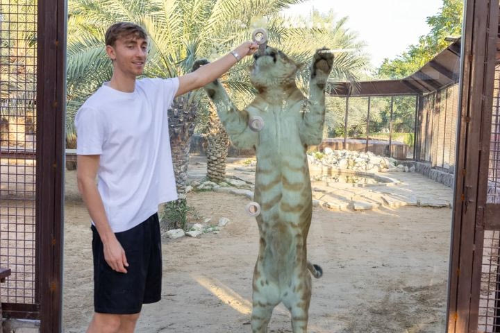 Ρεάλ: Η αναμέτρηση του Ντιν Χούισεν με ένα λιοντάρι στο Ντουμπάι που έγινε viral