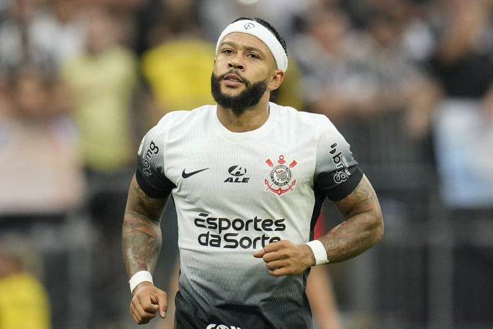 Ξέσπασμα Ντεπάι: “Να ξυπνήσει η διοίκηση, όποιος θέλει να τα κάνει θάλασσα στην Κορίνθιανς ας φύγει”