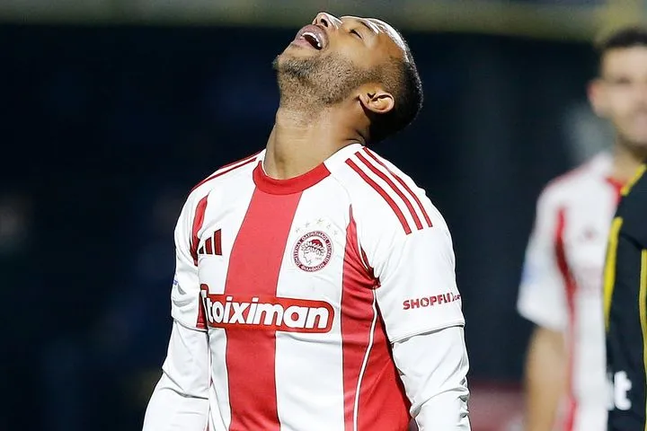 Άρης – Ολυμπιακός 0-0: Oι κίτρινοι σταμάτησαν τους ερυθρόλυκους και έβαλαν φωτιά στην κορυφή