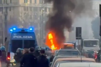 Χάος πριν από το Τζένοα - Ίντερ με σοβαρά επεισόδια μεταξύ οπαδών των δύο ομάδων με απολογισμό τρεις τραυματίες