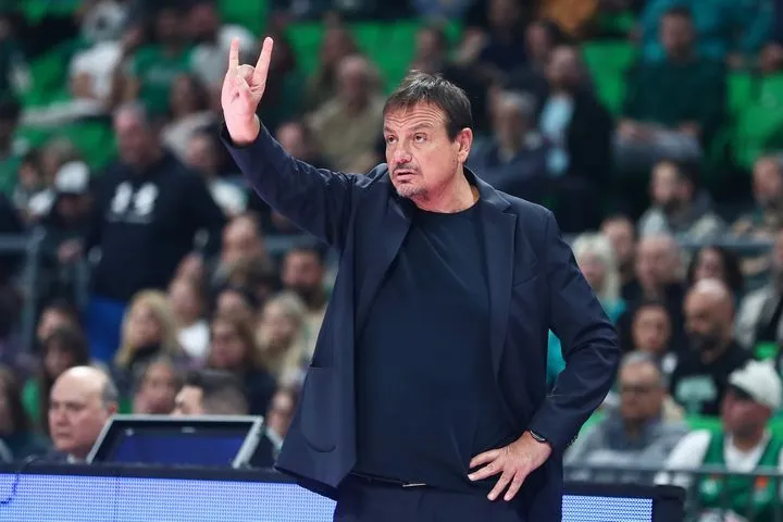 Αταμάν: “Ελπίζω ότι ίσως στο μέλλον δούμε στο γήπεδο οπαδούς του Παναθηναϊκού και του Ολυμπιακού”