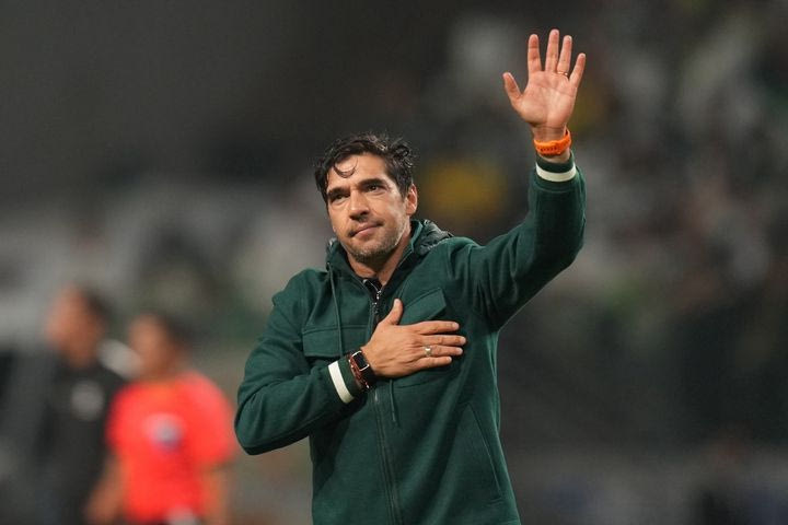 Η Παλμέιρας δεν αφήνει τον Αμπέλ Φερέιρα που ανανέωσε μέχρι το 2027