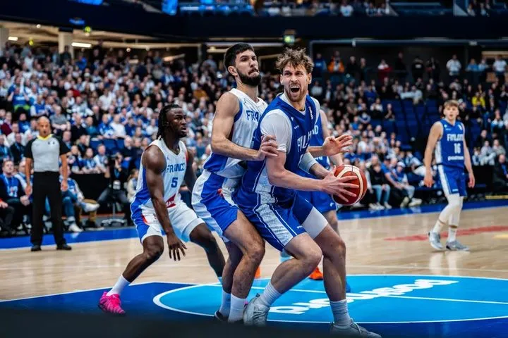 Φινλανδία – Γαλλία 83-76: Σπουδαία τριάδα Μαξούνι, Μάντσεν και Γιάντουνεν έδωσε τη νίκη στους Σκανδιναβούς