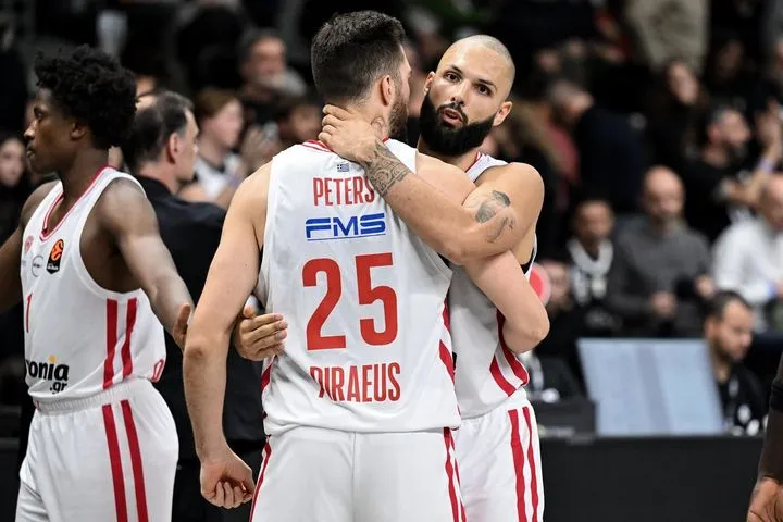 VIDEO για γερά νεύρα με το φινάλε θρίλερ στην απόδραση του Ολυμπιακού από την Μπολόνια