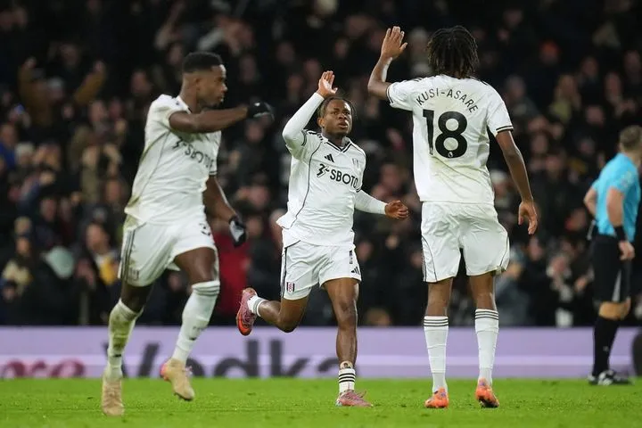 Η Φούλαμ χαμογέλασε κόντρα στην Νότιγχαμ μέσω της άσπρης βούλας