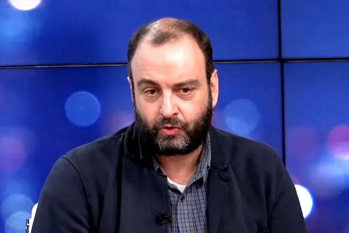 Επίθεση Παππά σε δημοσιογράφο: Το πρώτο μήνυμα του Νίκου Γιαννόπουλου μετά τον ξυλοδαρμό