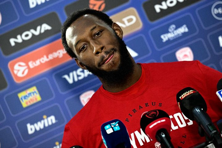 Χολ: “Στο αυριανό παιχνίδι θα έχουμε καλύτερο mindset, να παίξουμε το μπάσκετ του Ολυμπιακού”