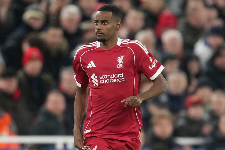 Λίβερπουλ: Ο Ίσακ χειρουργήθηκε και αναμένεται να μείνει εκτός δράσης για μήνες