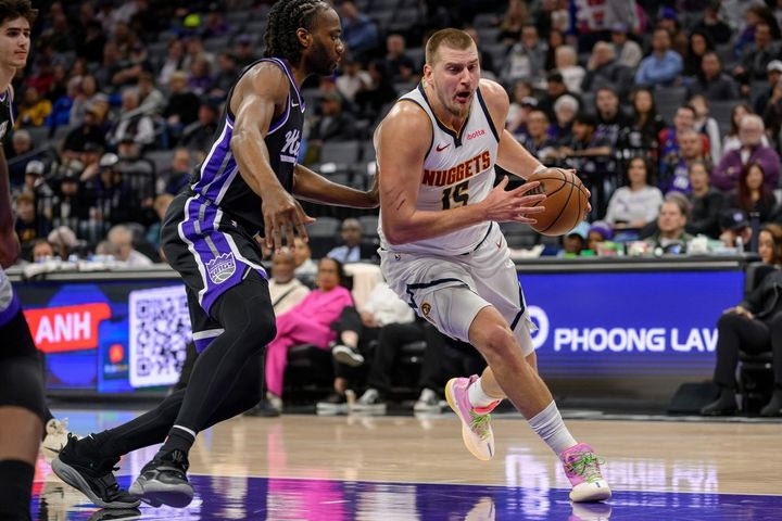 Κινγκς – Νάγκετς 105-136: Ο Γιόκιτς άγγιξε το τριπλ νταμπλ και το Ντένβερ συνεχίζει ακάθεκτο