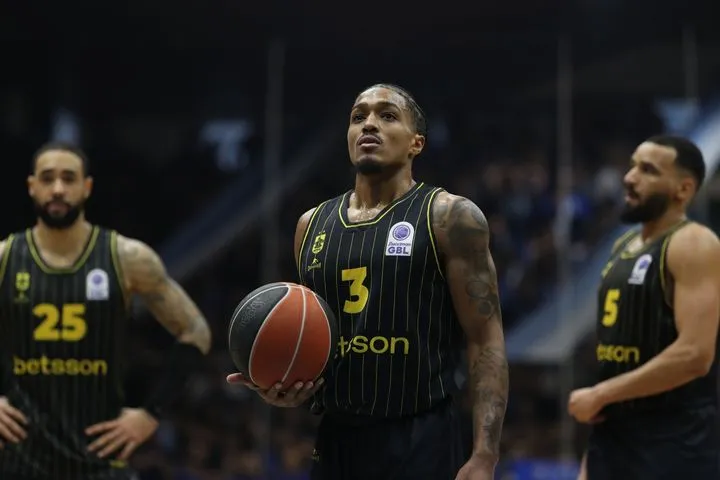 Μυθικό ντέρμπι στο Ιβανώφειο, τεράστιο διπλό του Άρη Betsson επί του Ηρακλή με απίθανο Μπράις Τζόουνς