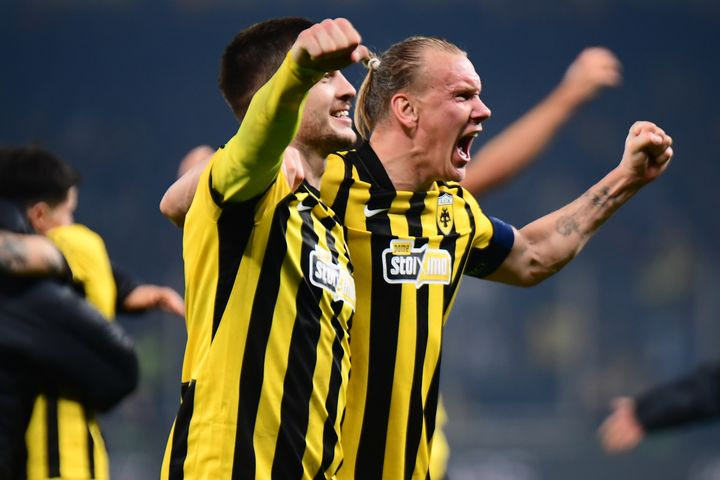 Η ΑΕΚ είναι αλύγιστη όταν η “Άλλη Εντελώς Κατάσταση” συναντά το “Fight, believe and never give up”