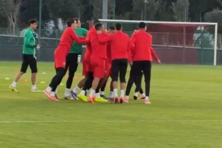 Ο Ελ Κααμπί έκανε λάθος στην προπόνηση και οι συμπαίκτες του τον "τιμώρησαν" με φατούρο