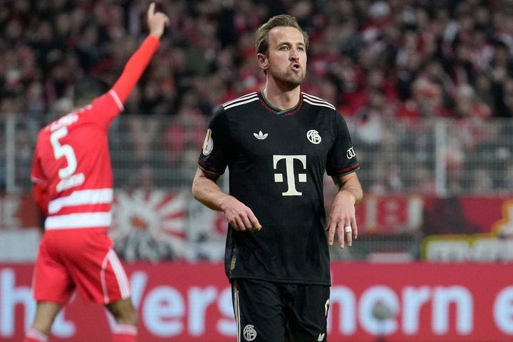 Απολαυστικός Κέιν μετά από το χατ-τρικ με την Μπάγερν: “Δεν έχω συνηθίσει τον πάγκο”