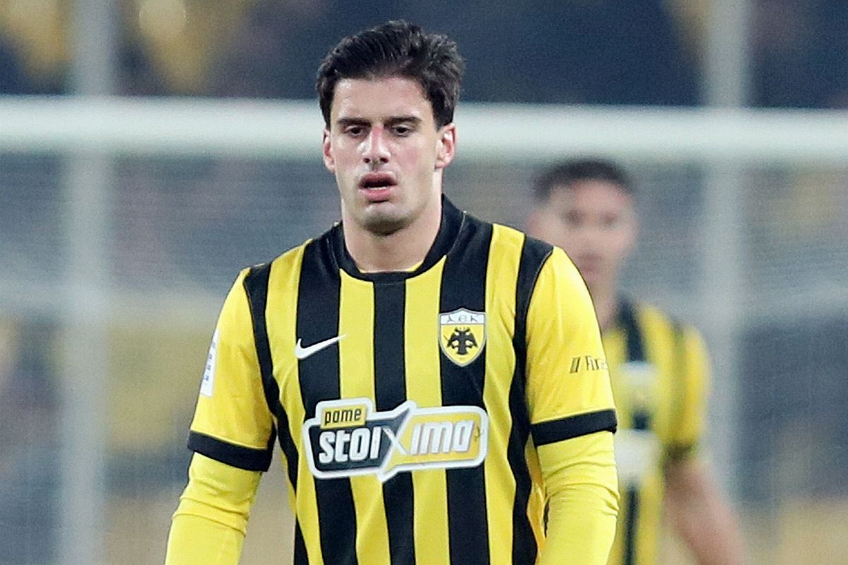 Ο Ζώης Καραργύρης