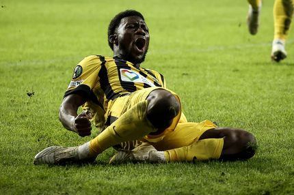 Μπορεί η ΑΕΚ να πάρει το Conference League; Τι λέει το ΑΙ