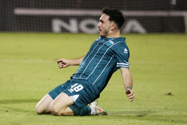 Λεβαδειακός: Οι συγκλονιστικές επιδόσεις του Κωστή που ήταν παντού στο γήπεδο