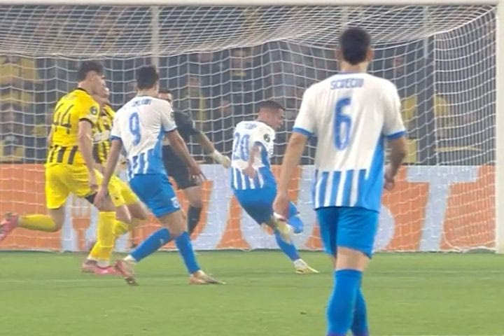 Ο Τσικαλντάου βρήκε δίχτυα με σουτ εκτός περιοχής για το 2-0 της Κραϊόβα απέναντι στην ΑΕΚ