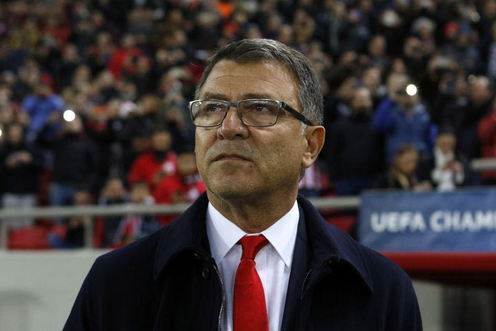 Ο Τάκης Λεμονής πανηγύρισε την πρώτη του νίκη στη Σερβία με τη Ραντνίτσκι