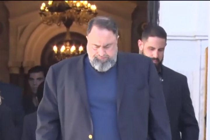 Το τελευταίο “αντίο” στη μητέρα του Βαγγέλη Μαρινάκη, Ειρήνη