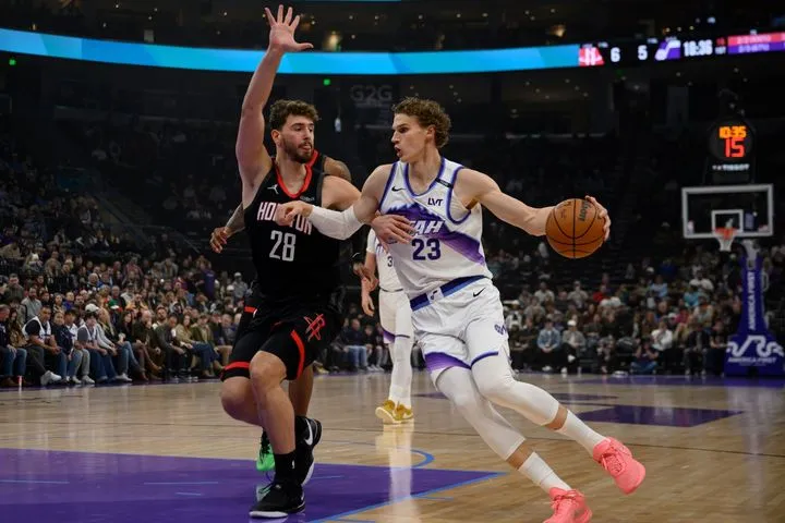 Τζαζ – Ρόκετς 133-125: Οι Τζαζ έβαλαν φρένο στους Ρόκετς με ηγέτες Μάρκανεν και Τζορτζ