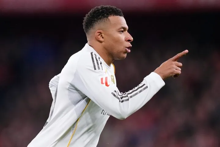 Ρεάλ: Ο Εμπαπέ επέστρεψε στις προπονήσεις και δηλώνει παρών για τον “τελικό” κόντρα στην Αλαβές