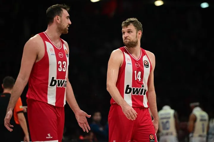 Ολυμπιακός: Οι τρεις σερί ήττες με 90+ πόντους παθητικό και η σύγκριση της άμυνας με την περσινή σεζόν