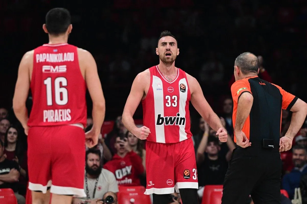 Ξέσπασμα του Μιλουτίνοβ, κάρφωσε στα μούτρα του Τραορέ και πήρε και το φάουλ