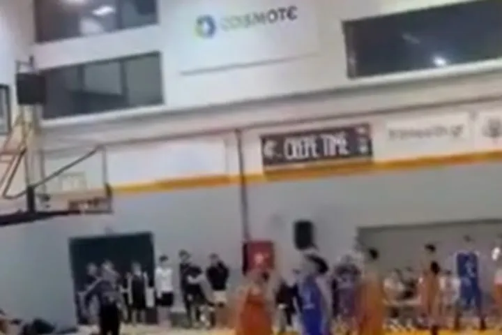 Απίθανο buzzer beater από το κέντρο έδωσε τη νίκη στην Ελευθερία Μοσχάτου με 71-69 απέναντι στα Μελίσσια για την National League 2