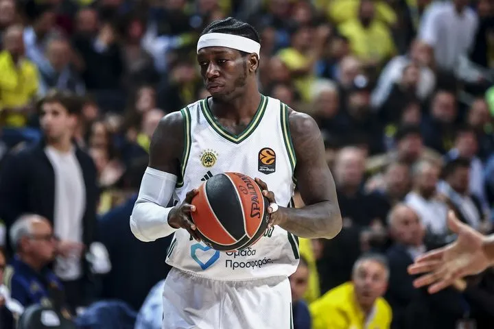 Ναν: “Προφανώς ο αστράγαλός μου πονάει ακόμα, αλλά είμαι μαχητής”