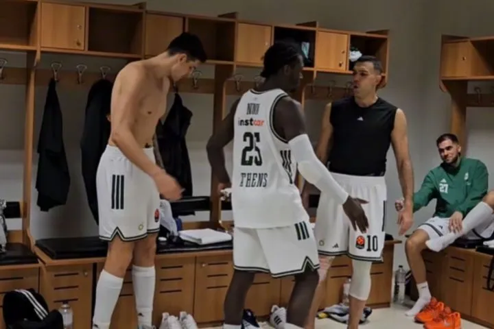 Παναθηναϊκός AKTOR: Αποθέωση για Ναν στα αποδυτήρια μετά το διπλό στην Κωνσταντινούπολη