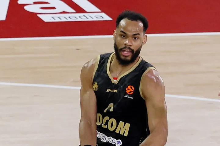 Μονακό – Ρεάλ 100-95: Με 22 πόντους του Οκόμπο οι Μονεγάσκοι πήραν το ντέρμπι της αγωνιστικής