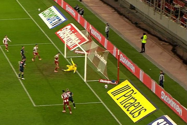 Ο Καλογερόπουλος νίκησε με τη δεύτερη τον Νικοπολίδη και έκανε το 2-0 για τον Ολυμπιακό