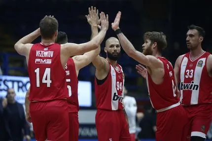 Τα highlights της άνετης επικράτησης του Ολυμπιακού κόντρα στο Περιστέρι Betsson