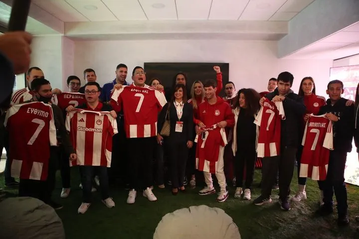 ΠΑΕ Ολυμπιακός και Stoiximan έστειλαν μήνυμα συμπερίληψης: “Μία θέση για όλους στο παιχνίδι”