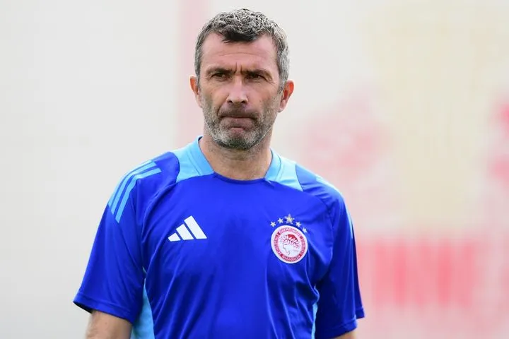 Ολυμπιακός: Τέλος ο Πιτό και οι συνεργάτες του από τη β’ ομάδα, με υπηρεσιακό κόντρα στον Πανιώνιο