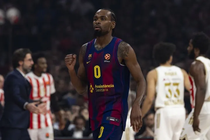 Πάντερ για τη χειρονομία του στο Βελιγράδι: “Το μόνο που βλέπετε είναι το μεσαίο δάχτυλο που έδειξα, αλλά δεν ακούτε τι μου φώναζαν”