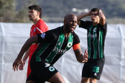 Ο Σεμπά σκόραρε με εκπληκτικό ψαλιδάκι στο Μαρκό - Χανιά  και έβαλε το γκολ της χρονιάς στην Super League 2