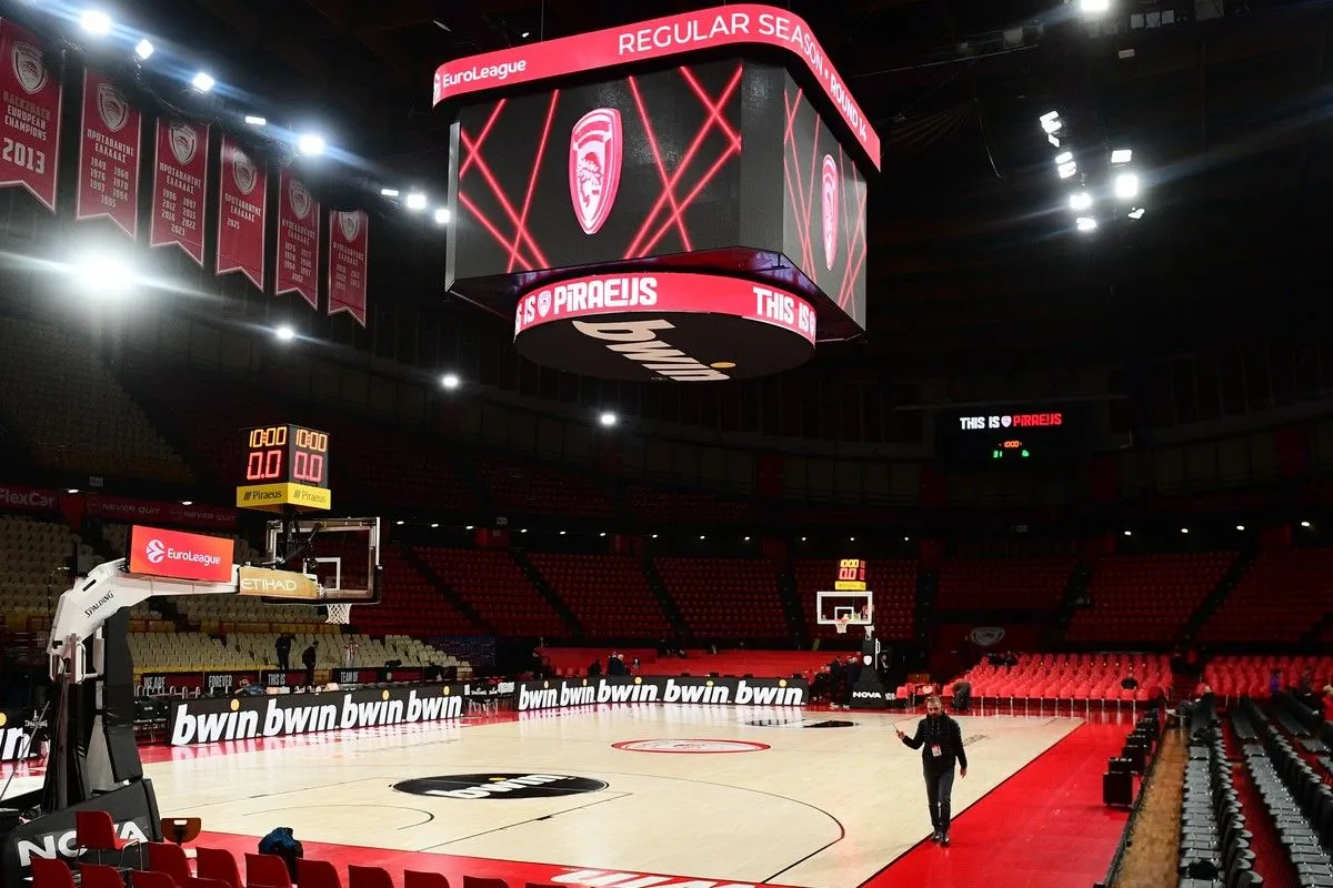 Ανοιχτή η ημερομηνία του Ολυμπιακός – Φενέρμπαχτσε: Ο κανονισμός για τα ρόστερ και τους παίκτες που θα μπορούν να αγωνιστούν