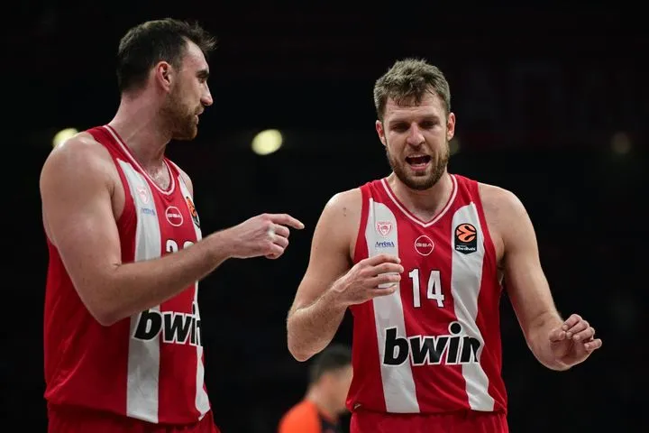 Διαβολοβδομάδα μέρος δεύτερο για τους “αιώνιους”