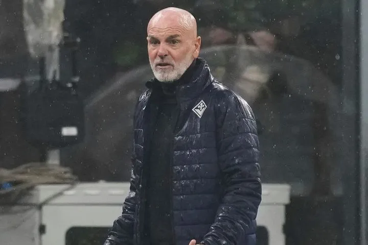 Φιορεντίνα: Σε κατάσταση εκτάκτου ανάγκης οι βιόλα – Η διοίκηση εξετάζει την επιστροφή του Πιόλι στον πάγκο