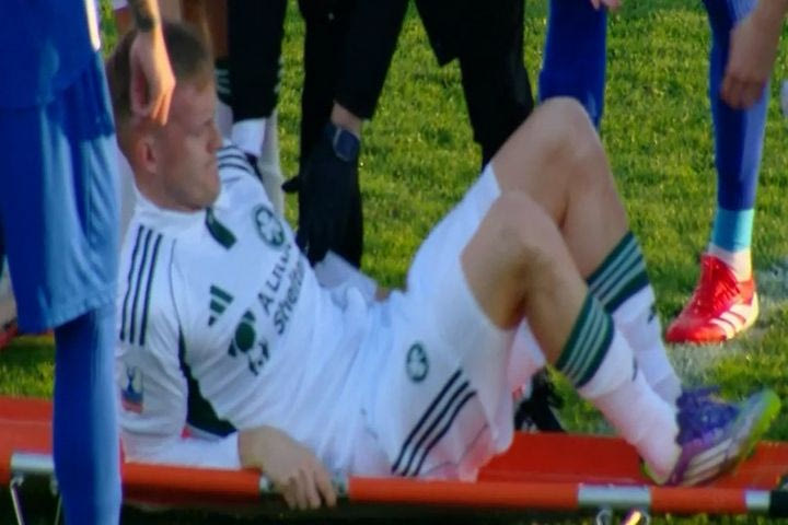 Καβάλα – Παναθηναϊκός: Αποχώρησε με φορείο ο Σβιντέρσκι, ο Πάντοβιτς στη θέση του