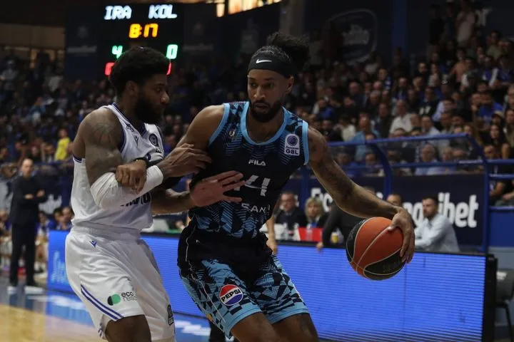 Κολοσσός: Ο Ράιαν Τέιλορ υπέστη κάταγμα στο μετατάρσιο και μένει εκτός για τουλάχιστον έξι εβδομάδες