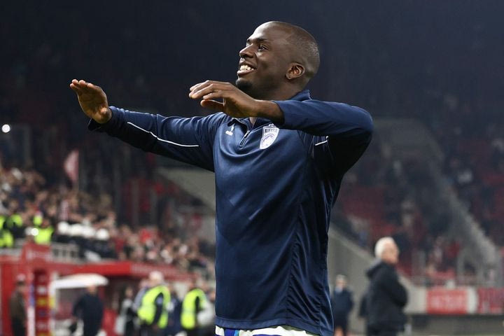 Ολυμπιακός – Κηφισιά: Ο Τεττέη αποχαιρέτησε και αποθεώθηκε από τους οπαδούς της ομάδας των Βορείων Προαστείων