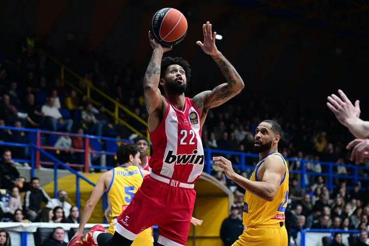 Ολυμπιακός: Ο Τάιλερ Ντόρσεϊ δεν ξεκίνησε βασικός για πρώτη φορά φέτος