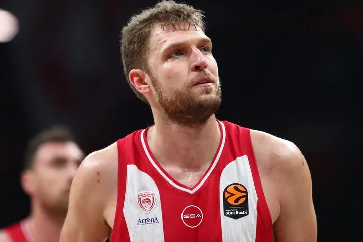 Ολυμπιακός – Βαλένθια 92-99: Κατάρρευση στην τέταρτη περίοδο και τρίτη σερί ήττα