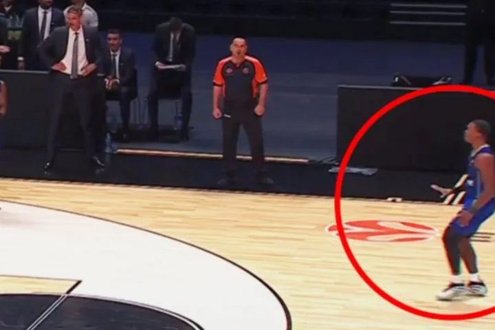 EuroLeague: Η χειρονομία “too small” του Λόνι Γουόκερ που οδήγησε στη δεύτερη τεχνική ποινή του στο Dubai BC – Μακάμπι